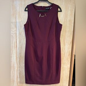 IVANKA 16 Maroon Sheath Dress